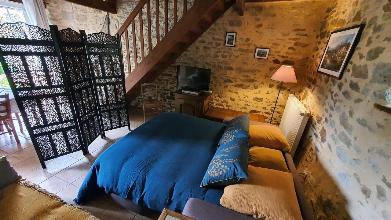 La Vallee Du Launay Taden Exterior photo